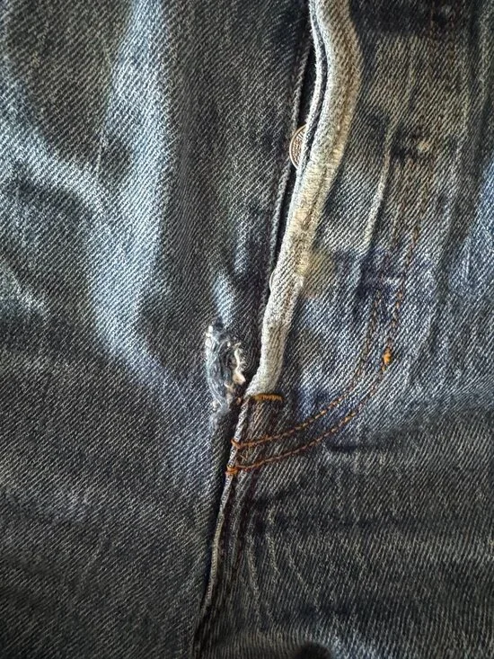 Levi's Jean Shorts Size 30 - Picture 4 of 5